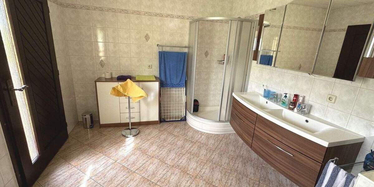 Einfamilienhaus Leipzig Burghausen-Rückmarsdorf - 7 Zimmer, 296 m&sup2;, 695.000&euro; | Angebot:25733732