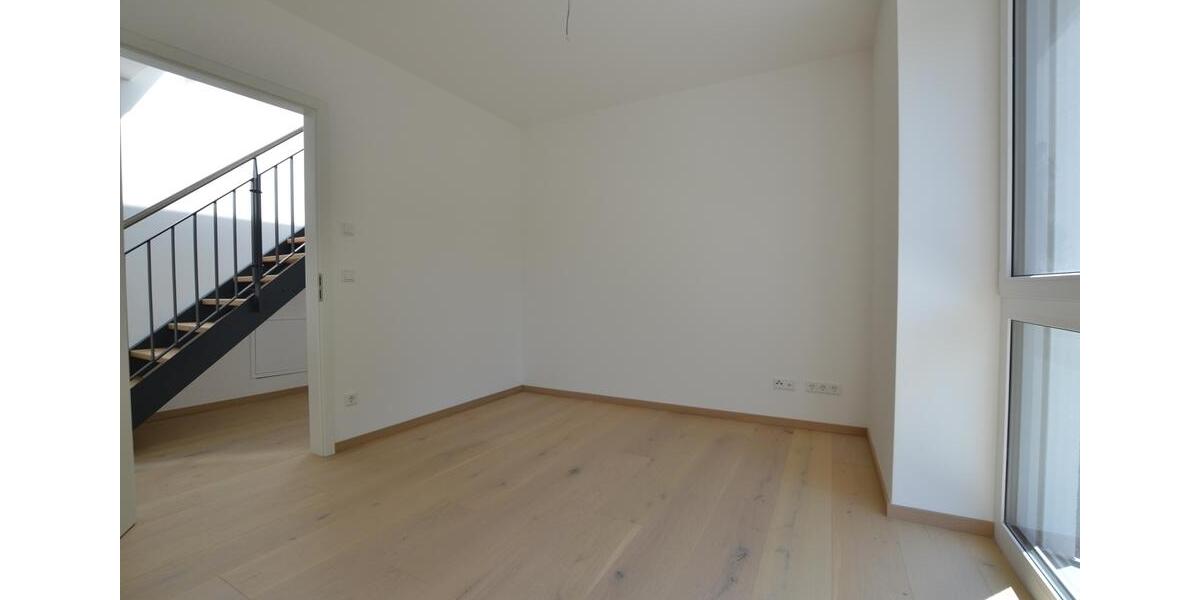 Reihenhaus Leipzig Ost - 4 Zimmer, 147 m&sup2;, 2.076&euro; | Angebot:24747257