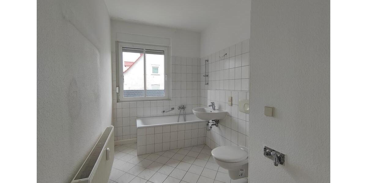 Erdgeschoßwohnung Kitzscher - 2 Zimmer, 50 m&sup2;, 293&euro; | Angebot:26674745