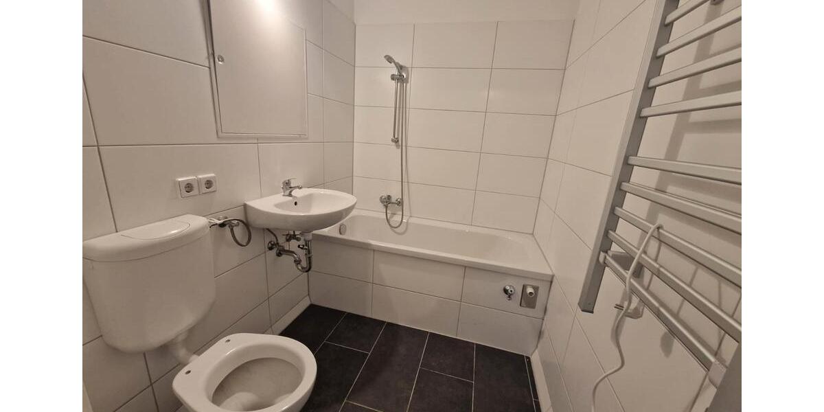Etagenwohnung Leipzig West - 1 Zimmer, 33 m&sup2;, 326&euro; | Angebot:26419890