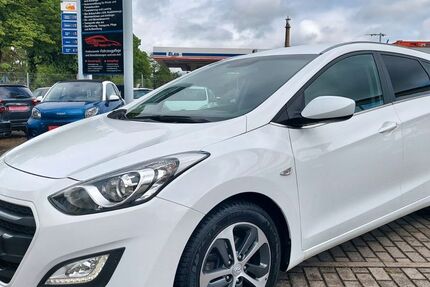 Hyundai i30 75.481 km 10.999 &euro; Leipzig 04328