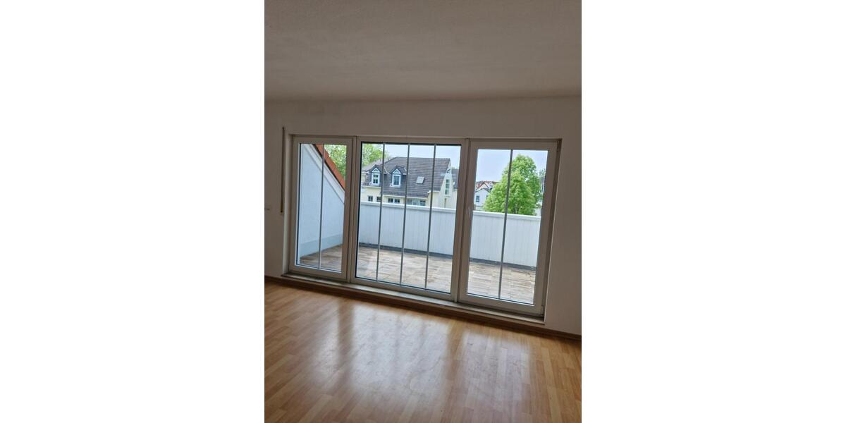 Dachgeschoßwohnung Markkleeberg - 2 Zimmer, 64 m&sup2;, 670&euro; | Angebot:26531999
