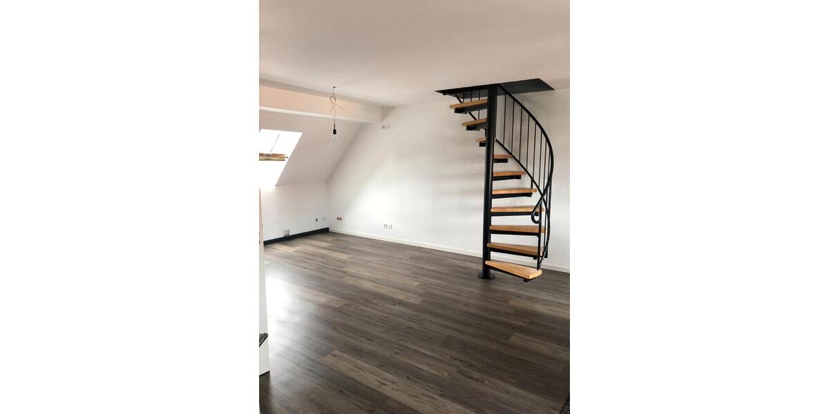 Dachgeschoßwohnung Wurzen - 3 Zimmer, 80 m&sup2;, 119.000&euro; | Angebot:27023025
