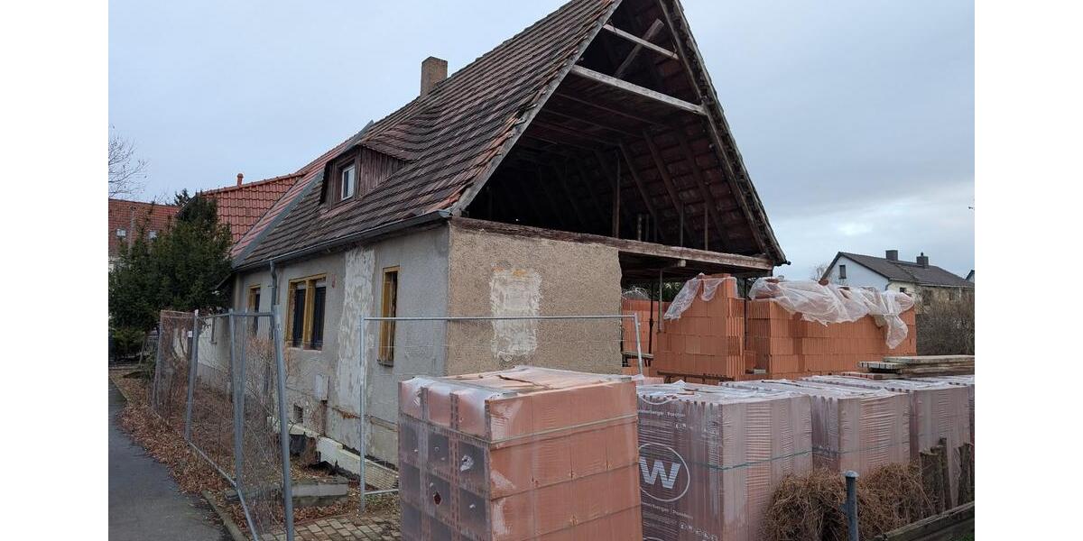 Doppelhaushälfte Zwenkau - 5 Zimmer, 150 m&sup2;, 180.000&euro; | Angebot:26358240