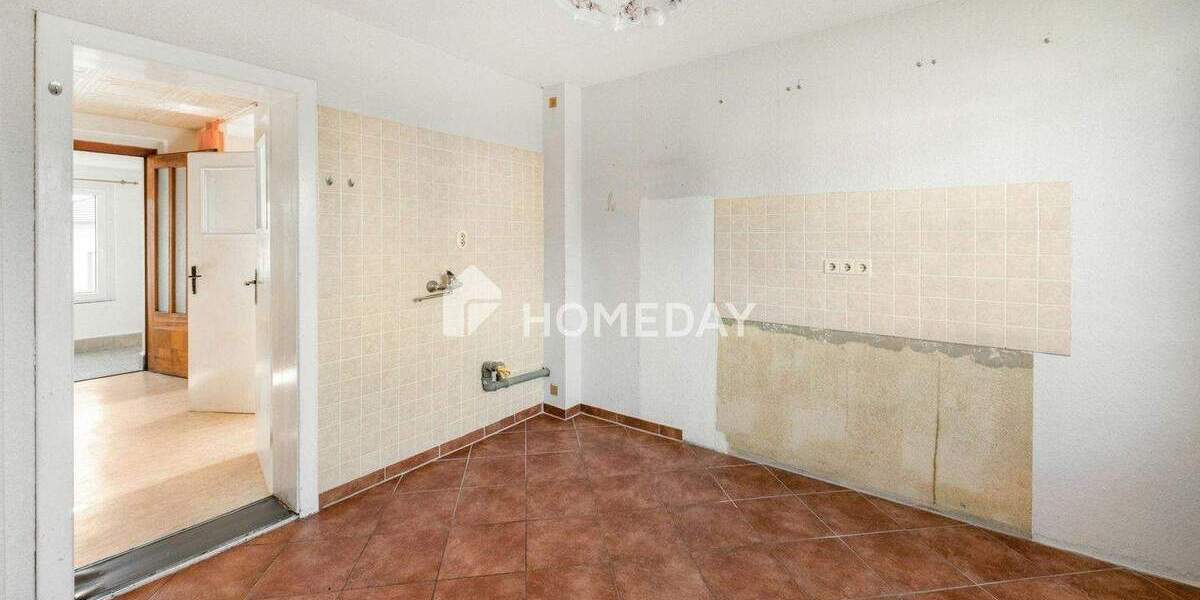 Einfamilienhaus Schkeuditz Wolteritz - 8 Zimmer, 150 m&sup2;, 260.000&euro; | Angebot:25775243