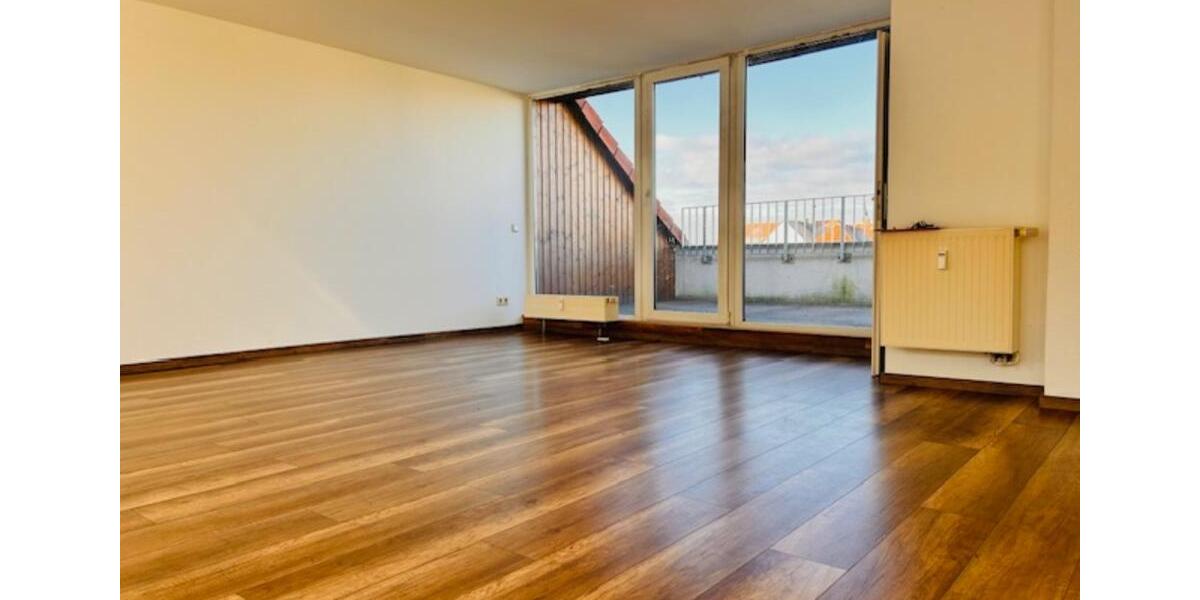 Dachgeschoßwohnung Zwenkau - 4 Zimmer, 90 m&sup2;, 680&euro; | Angebot:25363735