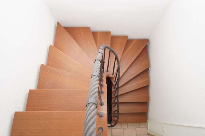 Gepflegte Doppelhaushälfte mit Keller und Stellplatz zwischen Halle (Saale) und Leipzig 4 zimmer