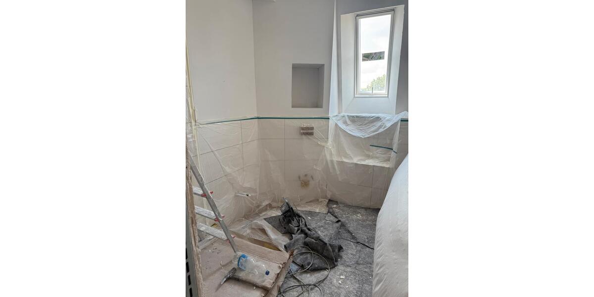 Erdgeschoßwohnung Landsberg - 6 Zimmer, 200 m&sup2;, 1.800&euro; | Angebot:25273003