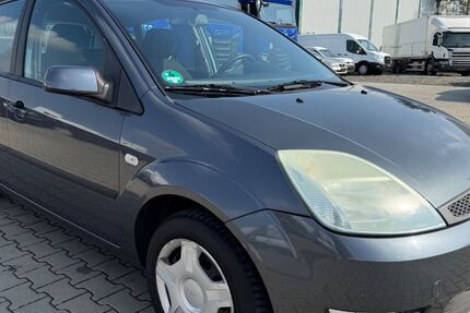 Ford Fiesta 86.500 km 2.990 &euro; Machern 04827