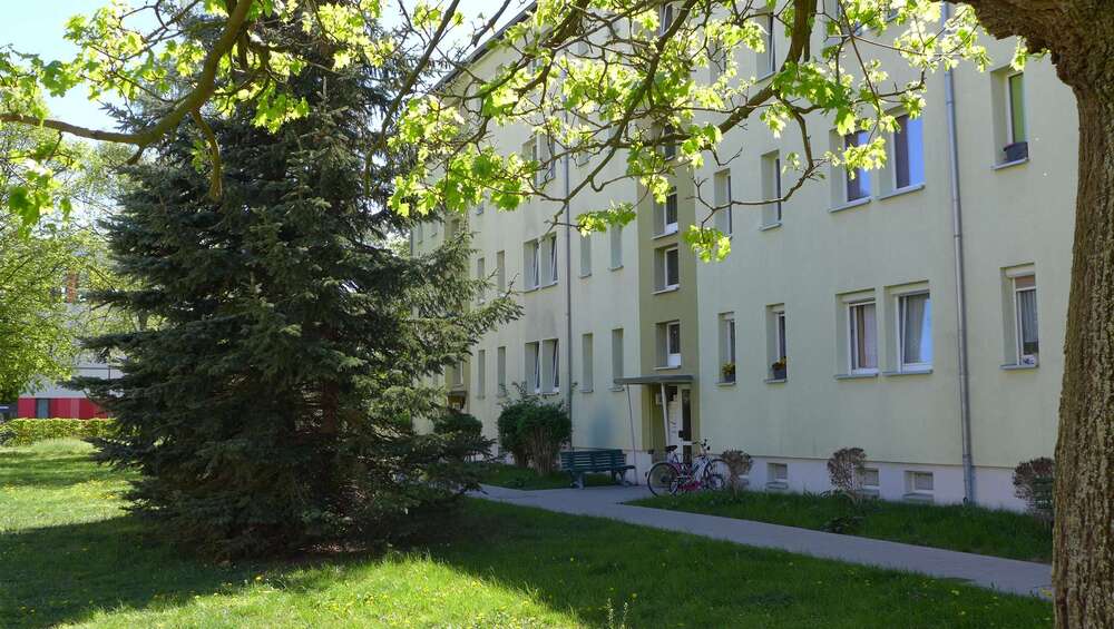 Etagenwohnung Borna - 2 Zimmer, 45 m&sup2;, 272&euro; | Angebot:24504189