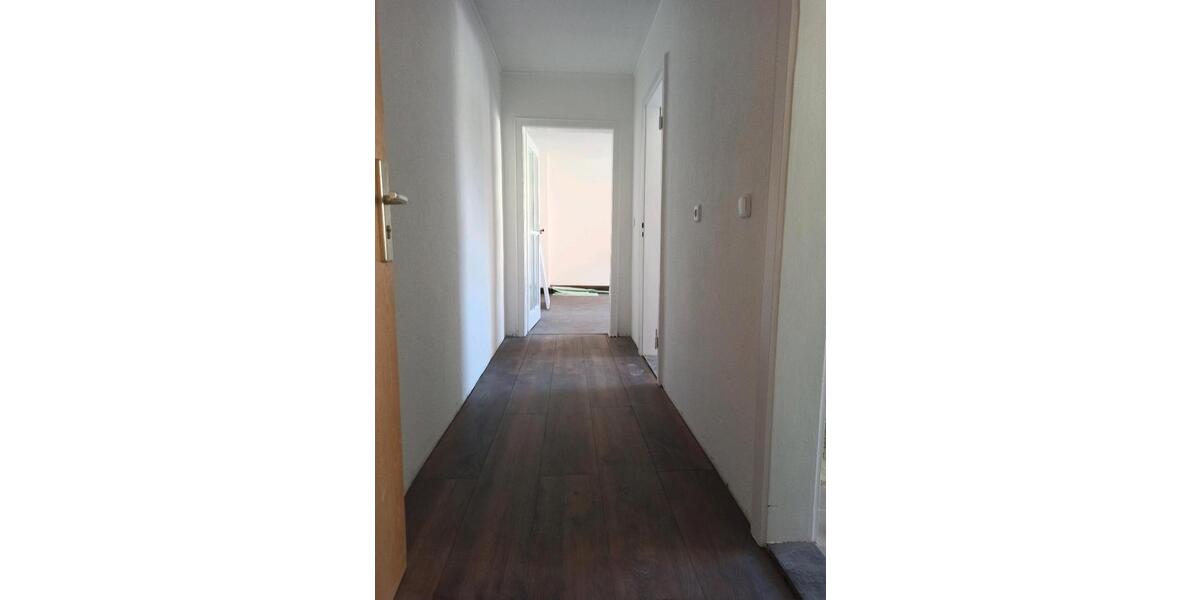 Etagenwohnung Hohenmölsen - 2 Zimmer, 50 m&sup2;, 600&euro; | Angebot:25783068