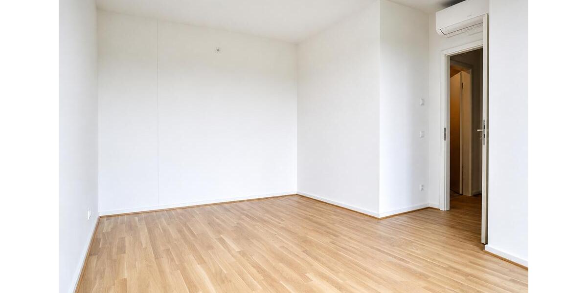 Dachgeschoßwohnung Leipzig Mitte - 3 Zimmer, 77 m&sup2;, 1.385&euro; | Angebot:26677010