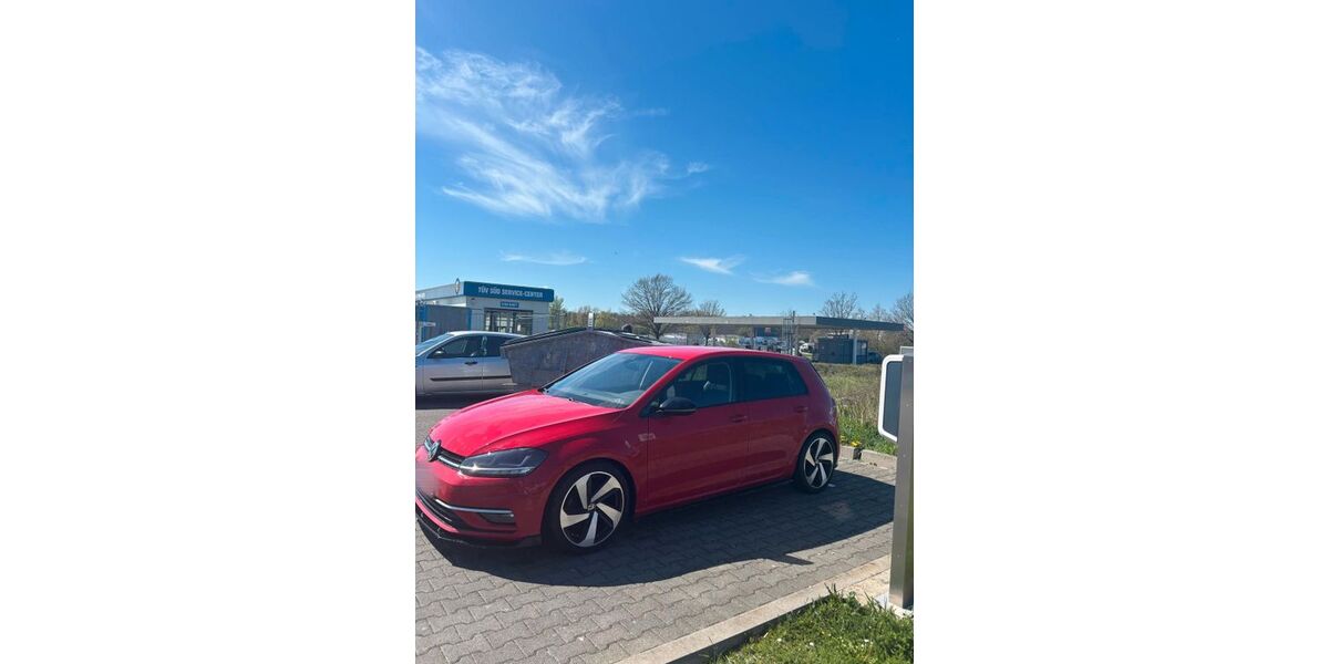 VW Golf 122.000 km 14.000 &euro; Regis-Breitingen 04565