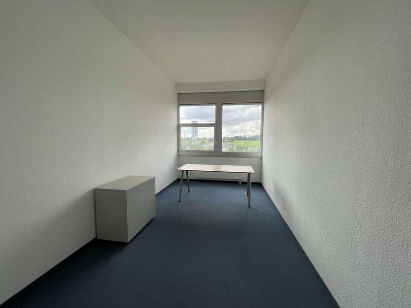 430m² Bürofläche in gut angebundener Lage Nahe der A9! 12 zimmer