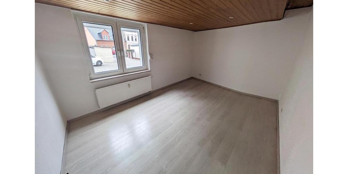 Erdgeschoßwohnung Eilenburg - 4 Zimmer, 104 m&sup2;, 572&euro; | Angebot:26404370