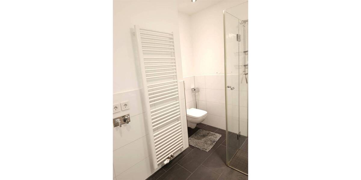 Etagenwohnung Zwenkau - 3 Zimmer, 108 m&sup2;, 1.499&euro; | Angebot:26308337