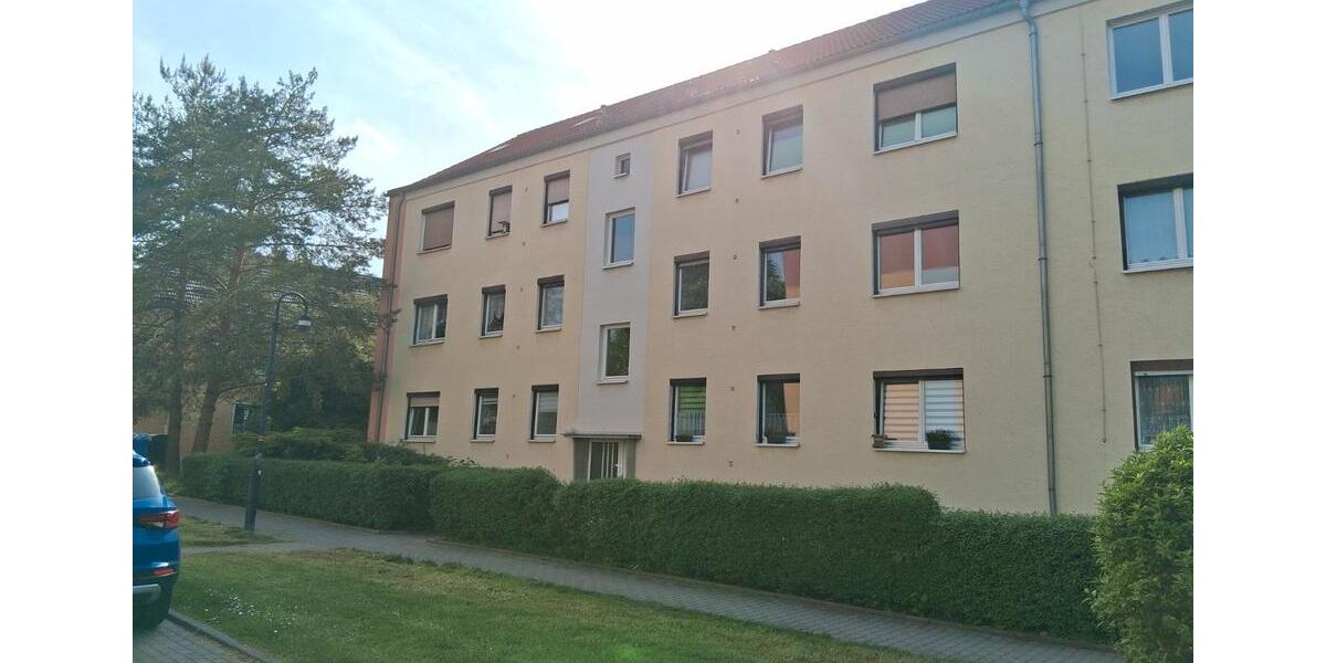 Etagenwohnung Hohenmölsen - 2 Zimmer, 46 m&sup2;, 400&euro; | Angebot:26447883