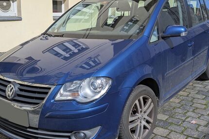 VW Touran 264.000 km 2.800 &euro; Leipzig 04275