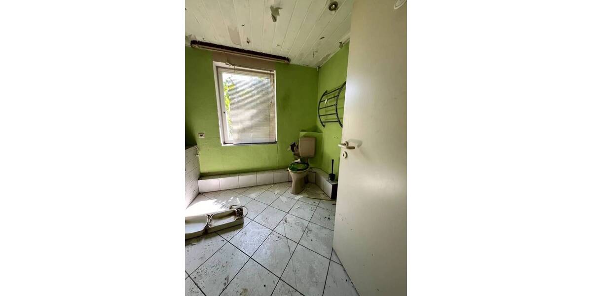 Einfamilienhaus Kabelsketal Dieskau - 4 Zimmer, 135 m&sup2;, 110.000&euro; | Angebot:25668008