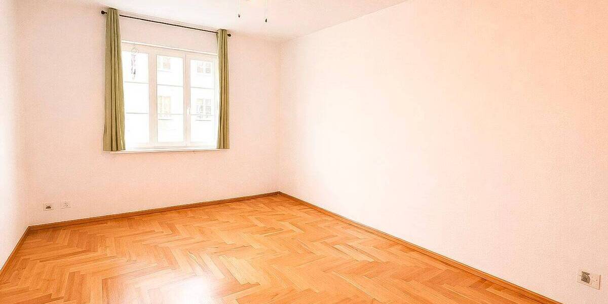 Etagenwohnung Leipzig Leutzsch - 3 Zimmer, 80 m&sup2;, 219.000&euro; | Angebot:26188307