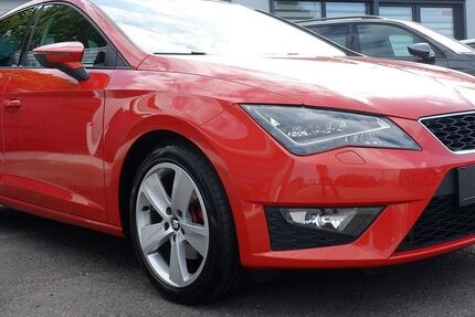 Seat Leon 102.500 km 10.999 &euro; Delitzsch OT Döbernitz 04509