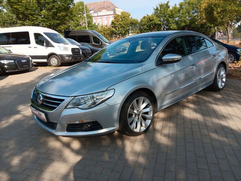 VW Passat 146.602 km 7.990 € Leipzig 04179