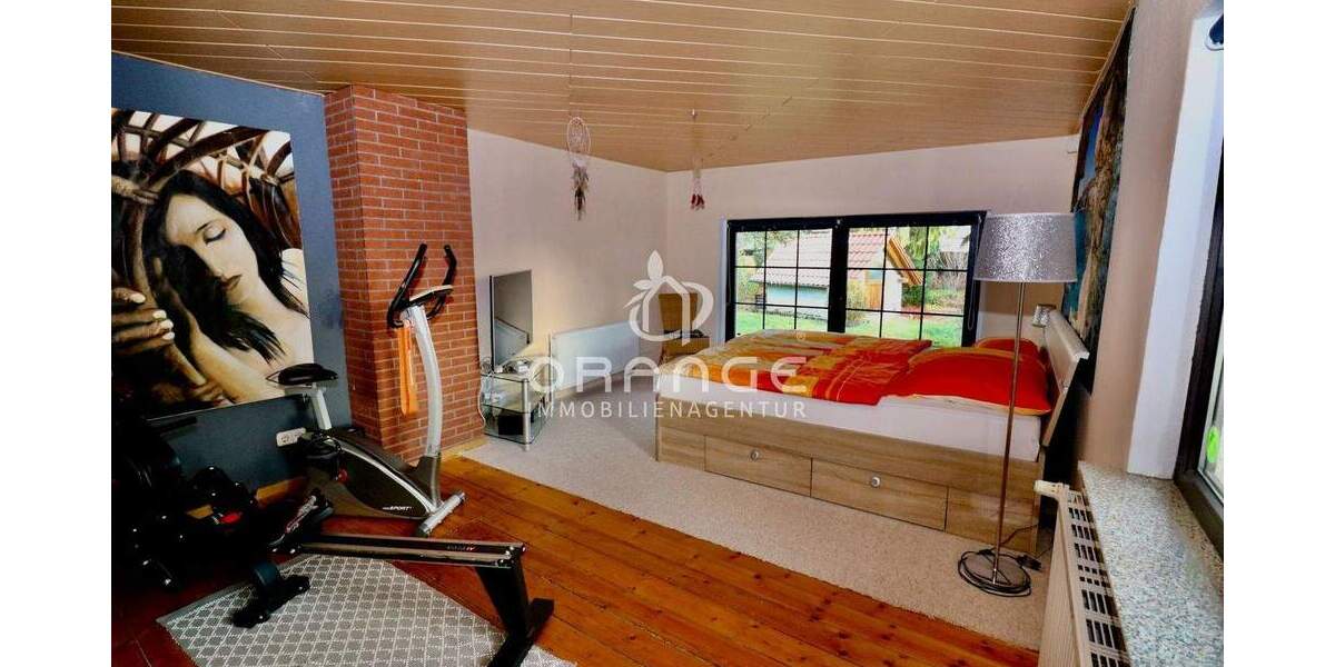 Mehrfamilienhaus, Wohnhaus Leipzig- Burghausen / Rückmarsdorf Burghausen-Rückmarsdorf - 9 Zimmer, 240 m&sup2;, 675.000&euro; | Angebot:25815670