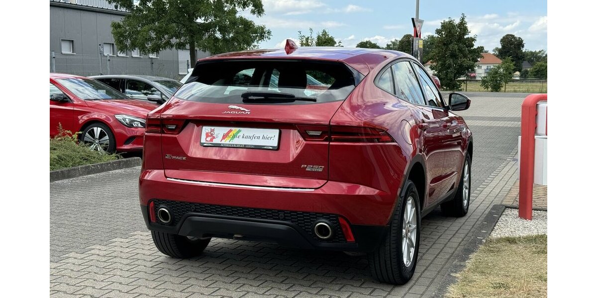 Jaguar E-Pace P250 AWD /LED//DAB/Sound/Spur/Kamera/Ahk 48.110 km 22.990 &euro; Leipzig 04347