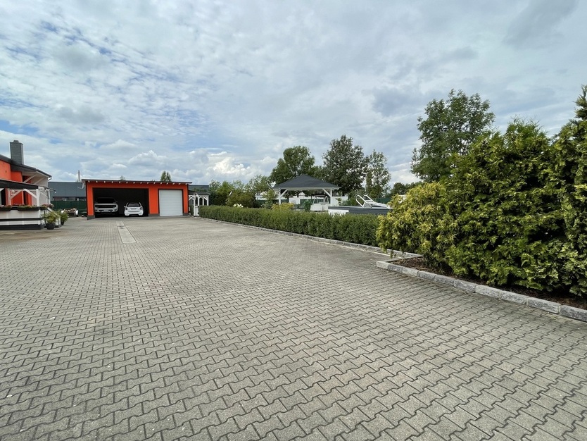 Traumhaftes Anwesen! modernes Wohnen und Arbeiten mit Pool, Einliegerwohnung, Werkstatt und mehr 5 zimmer