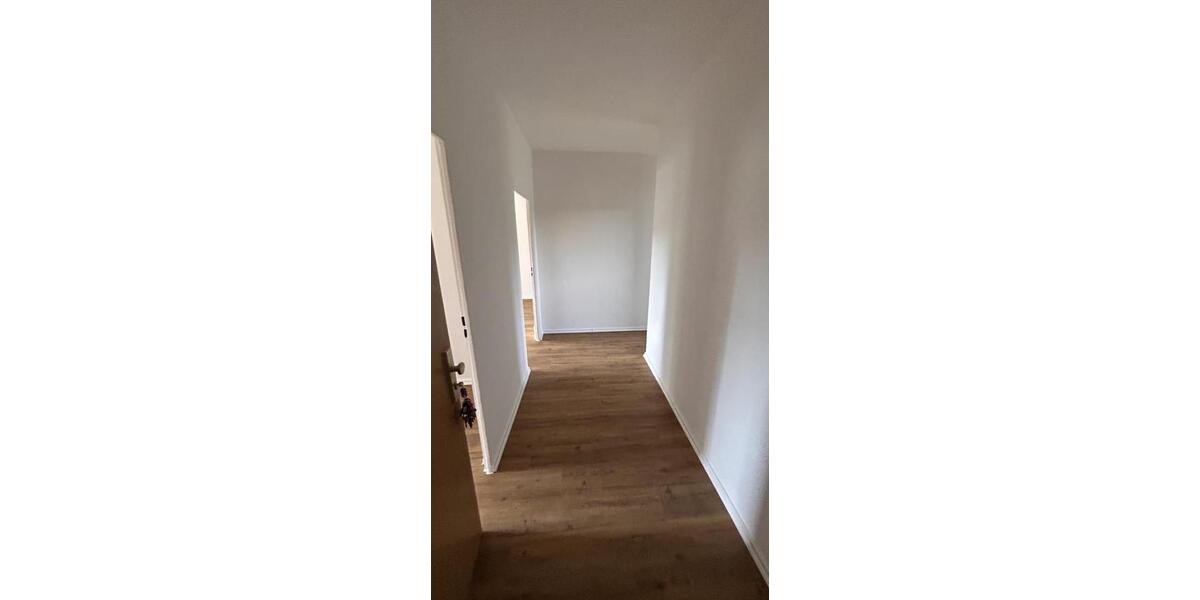 Etagenwohnung Grimma - 3 Zimmer, 62 m&sup2;, 410&euro; | Angebot:25872494