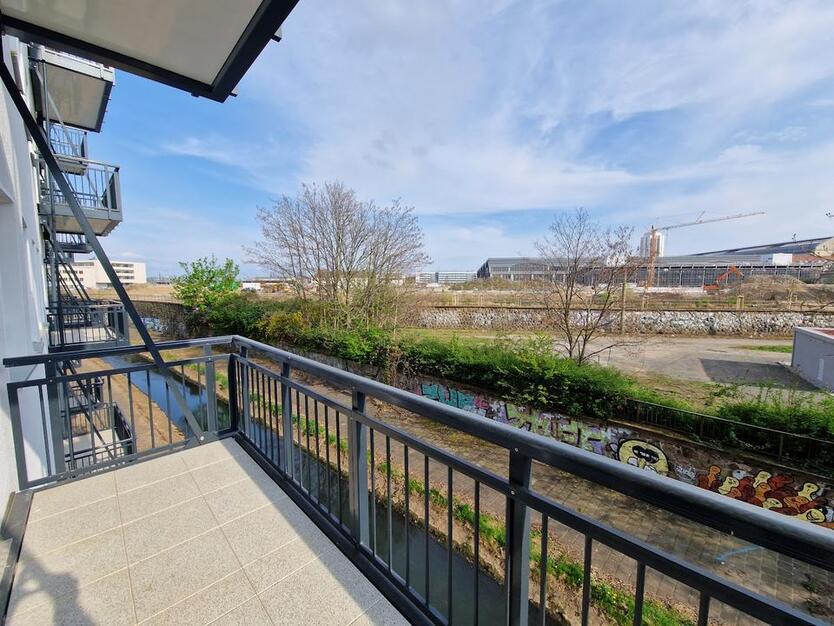 *Cityliving mit Charakter: Neubauwohnung in historischem Gebäude* 4-Zimmer-Wohnung mit 2 Balkonen 4 zimmer