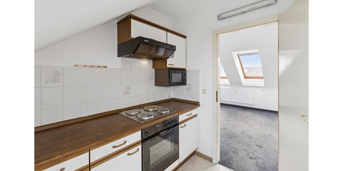 Dachgeschoßwohnung Neukieritzsch - 3 Zimmer, 72 m&sup2;, 48.500&euro; | Angebot:26877882