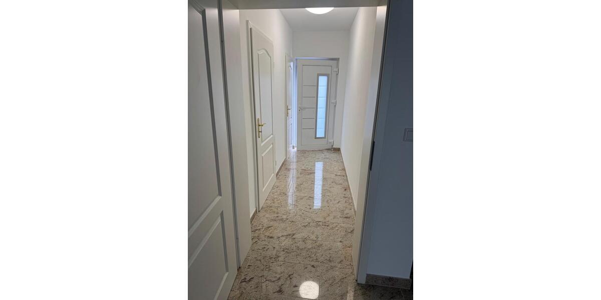 Reihenhaus Delitzsch - 6 Zimmer, 145 m&sup2;, 2.090&euro; | Angebot:26270755