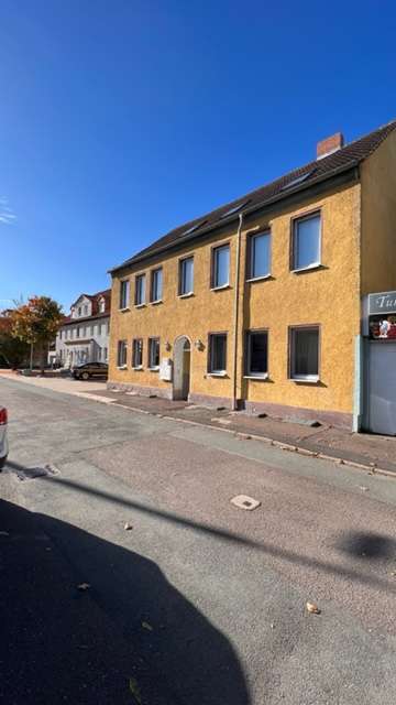 Wohnung zum Mieten in Bitterfeld 250 € 38 m²