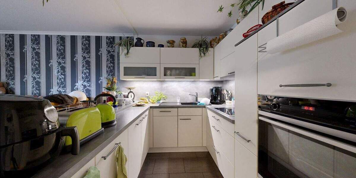 Etagenwohnung Zwenkau - 3 Zimmer, 70 m&sup2;, 120.000&euro; | Angebot:25681502