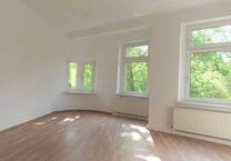 Leutzsch - Schöne 3 Zi.- Whg., Gäste WC, Loggia, frisch saniert!