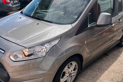 Ford Tourneo Connect 185.500 km 12.900 &euro; Leipzig / Holzhausen 04288