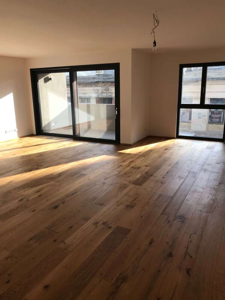Wohnung zum Mieten in Leipzig 2.472 € 198.8 m²