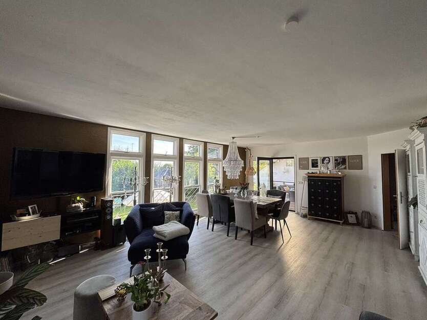 Ein Platz zum Ankommen – großzügige Doppelhaushälfte mit Traumgarten 5 zimmer