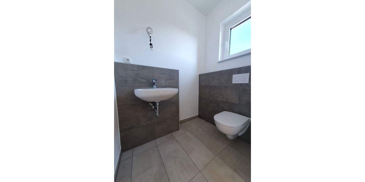 Bungalow Löbnitz - 4 Zimmer, 110 m&sup2;, 1.500&euro; | Angebot:24180833