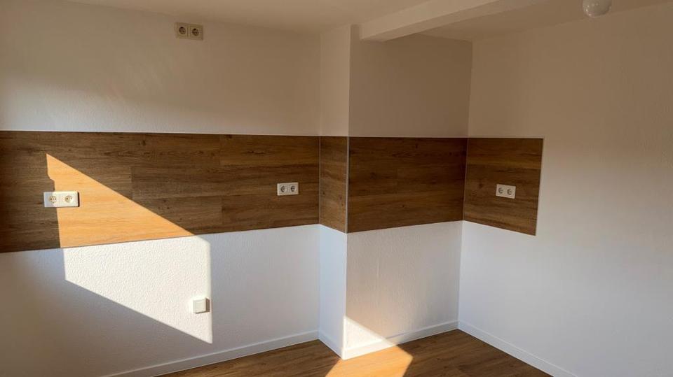 Dachgeschoßwohnung Schkeuditz - 4 Zimmer, 75 m&sup2;, 599&euro; | Angebot:26233936