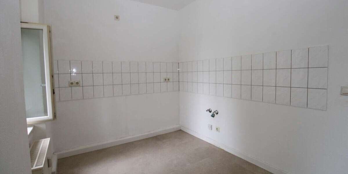 Investieren in Leipzig-Schönefeld: Denkmalgeschütztes ETW-Paket mit 5 Einheiten zimmer