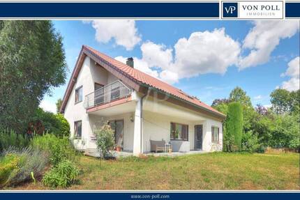 Großzügiges Einfamilienhaus mit EinliegerWohnung in bester Lage - viel Platz und viel Grün