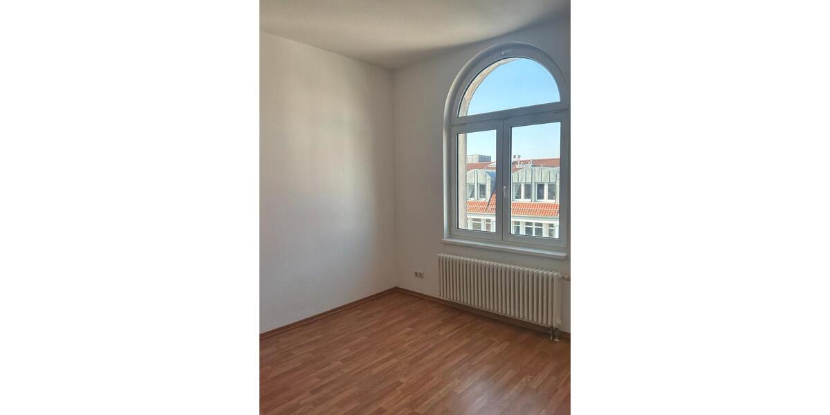 Dachgeschoßwohnung Leipzig Altwest - 3 Zimmer, 99 m&sup2;, 1.000&euro; | Angebot:26490345
