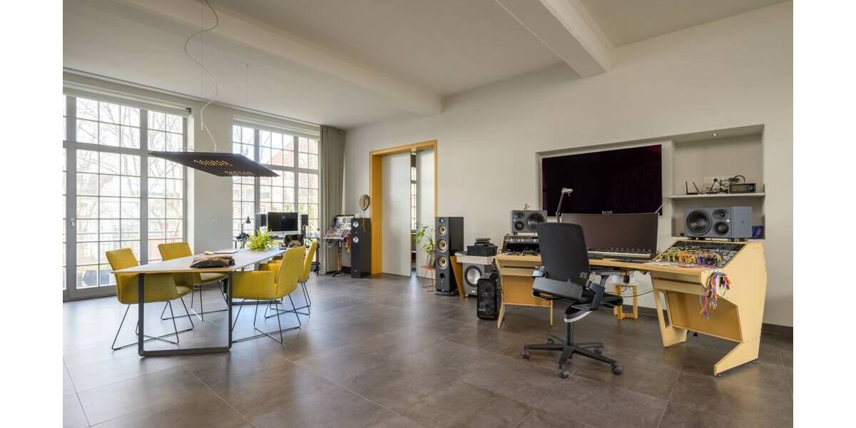 Etagenwohnung Leipzig Neustadt-Neuschönefeld - 2 Zimmer, 206 m&sup2;, 950.000&euro; | Angebot:25689158