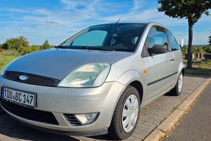 Ford Fiesta 181.000 km 800 &euro; Schkeuditz 04435