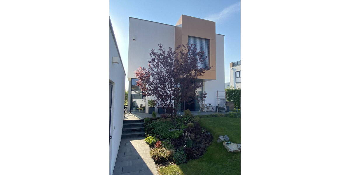 Mehrfamilienhaus, Wohnhaus Zwenkau - 4 Zimmer, 173 m&sup2;, 980.000&euro; | Angebot:26027051