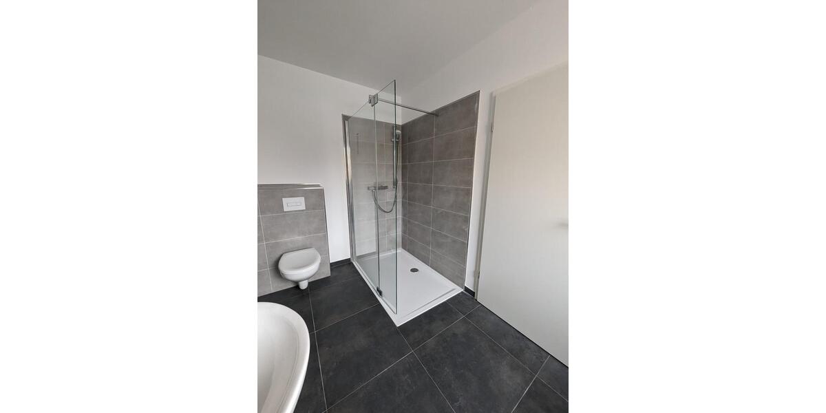 Reihenhaus Delitzsch - 5 Zimmer, 135 m&sup2;, 1.499&euro; | Angebot:25550897