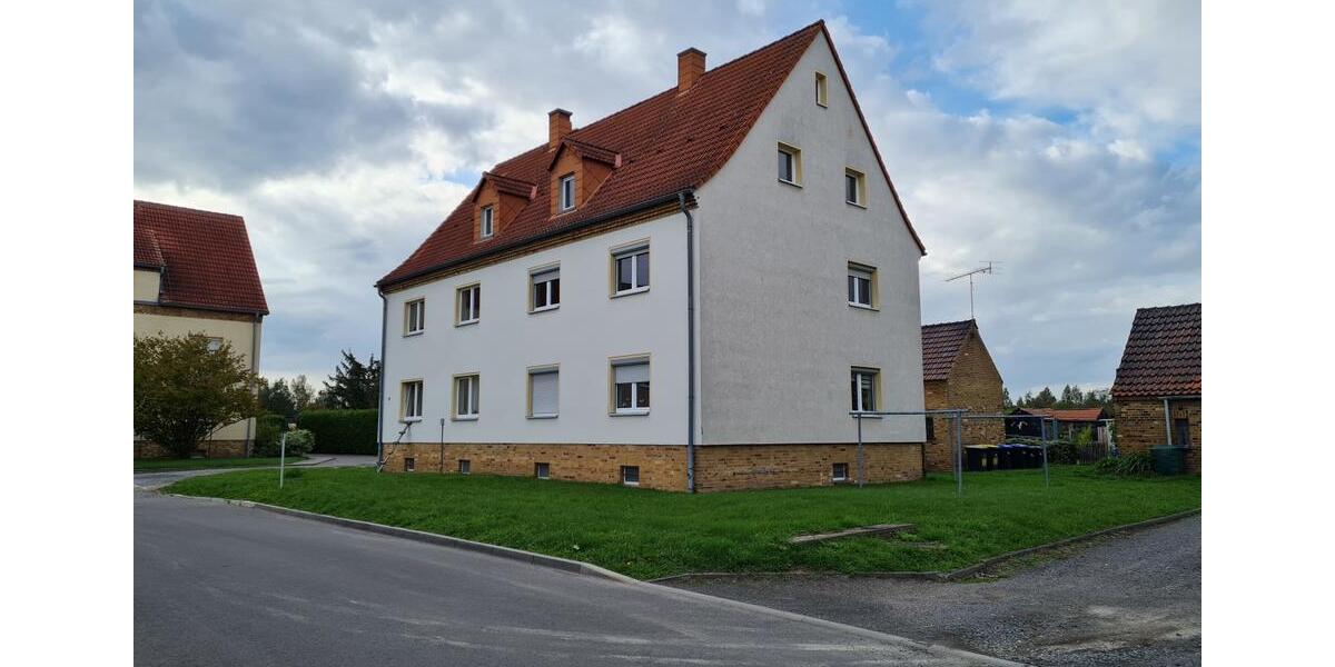 Etagenwohnung Borna - 2 Zimmer, 58 m&sup2;, 330&euro; | Angebot:25378470