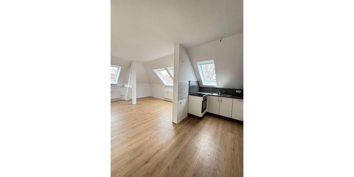 Dachgeschoßwohnung Leipzig Ost - 2 Zimmer, 70 m&sup2;, 849&euro; | Angebot:25146172